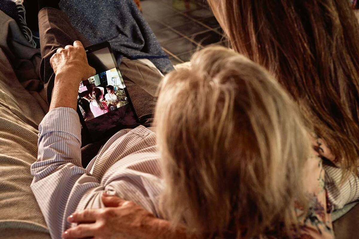 Tablet do oglądania filmów – jak dobrać rozdzielczość oraz model?