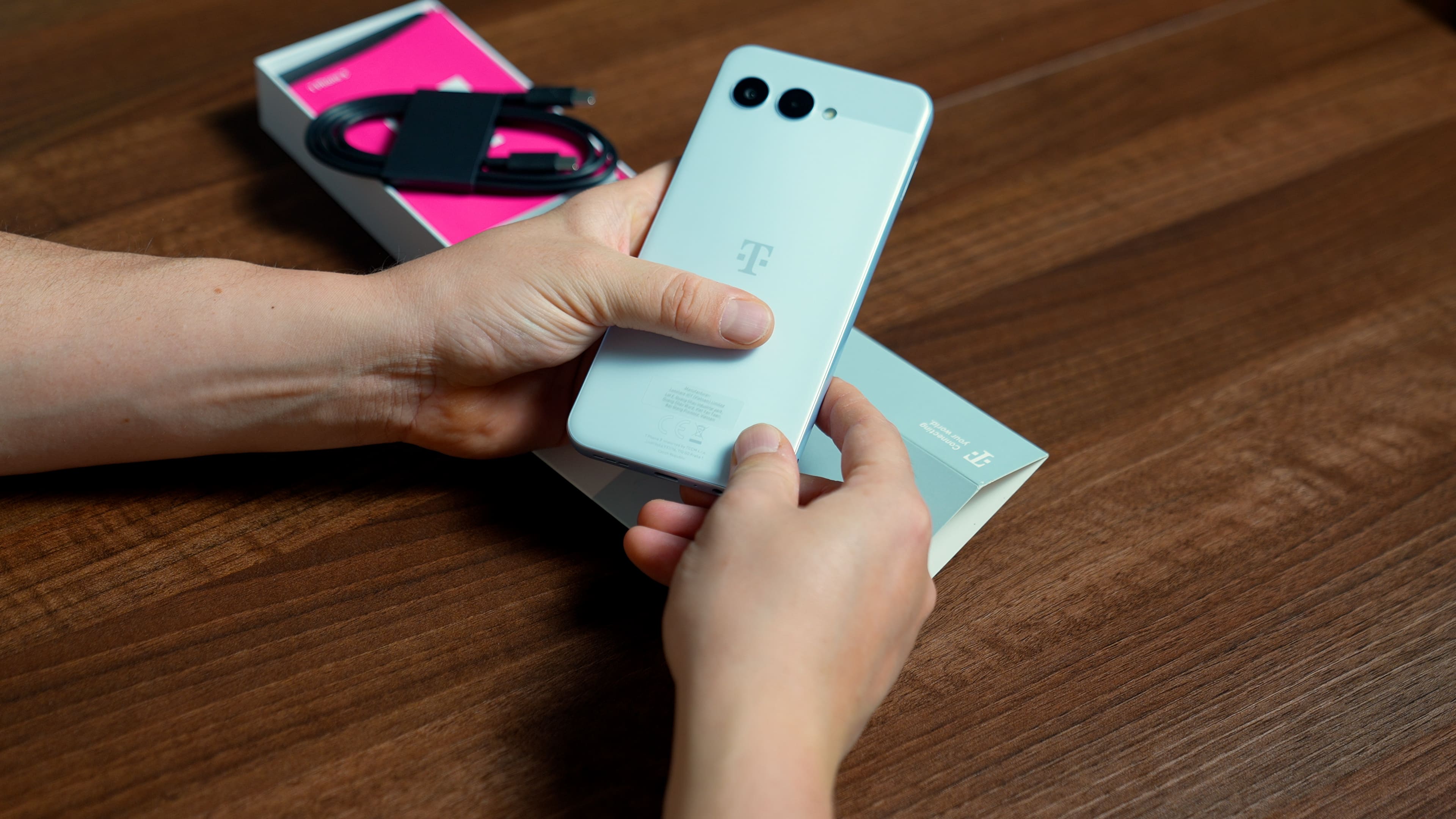 T-Phone 3 5G - tył smartfona