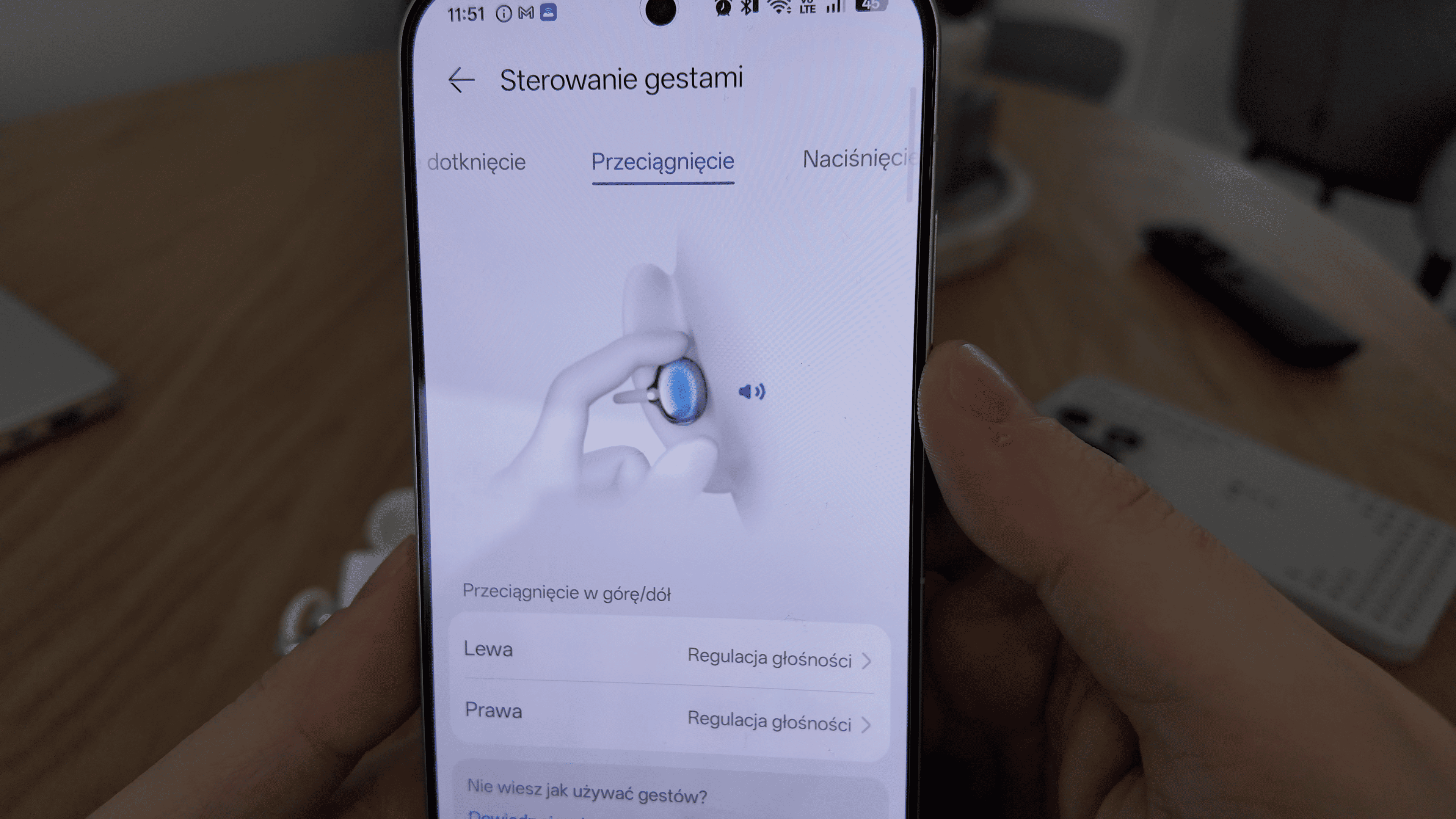 Aplikacja do sterowania gestami - słuchawki Huawei FreeClip 2